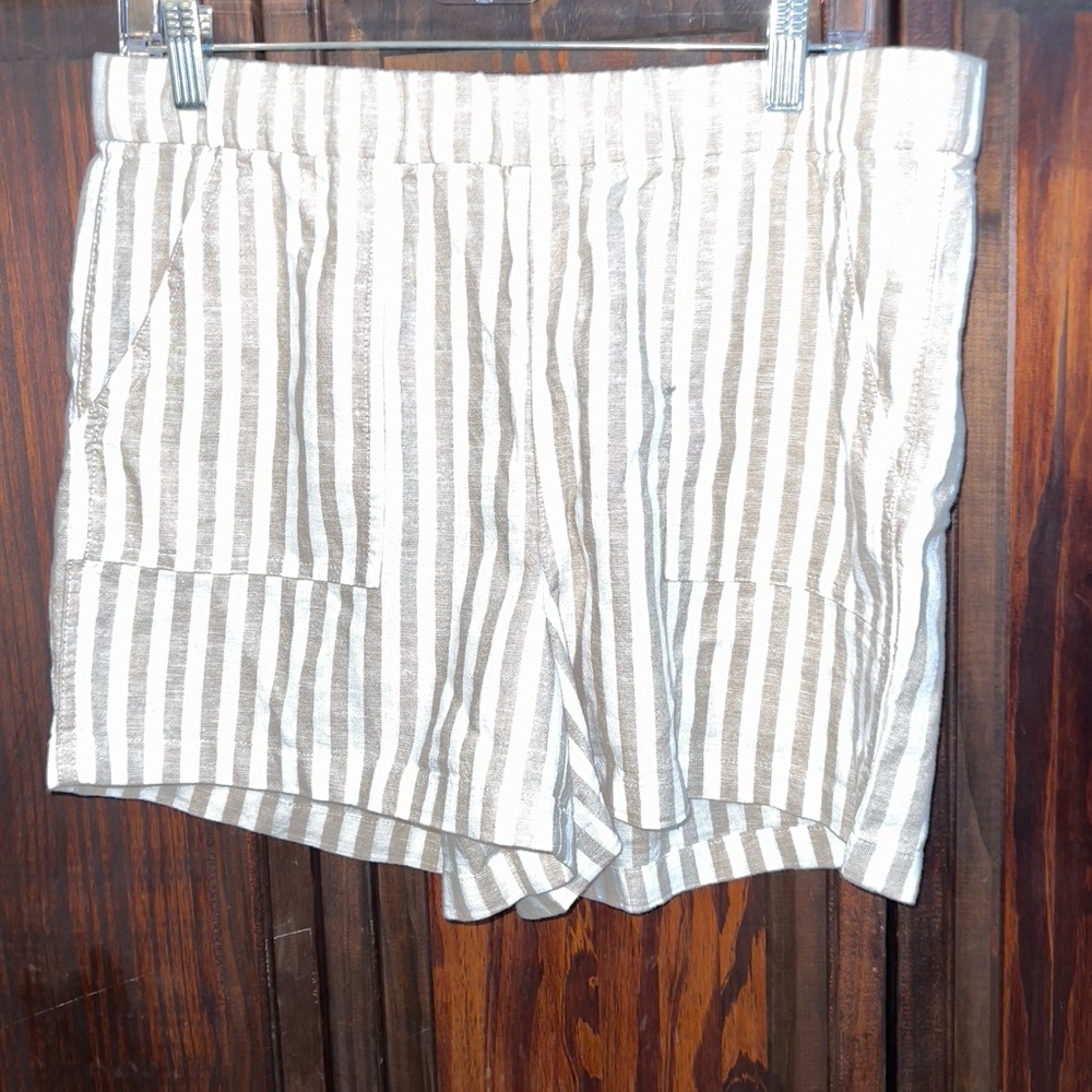 J. Crew Beige and‎ White Striped Women's Shorts linen medium
